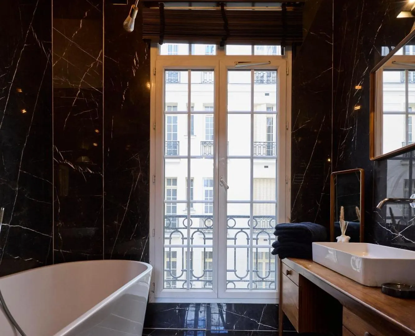 Apartment Un Cosy Au Coeur De 17 Batignolles , Monceau Paris